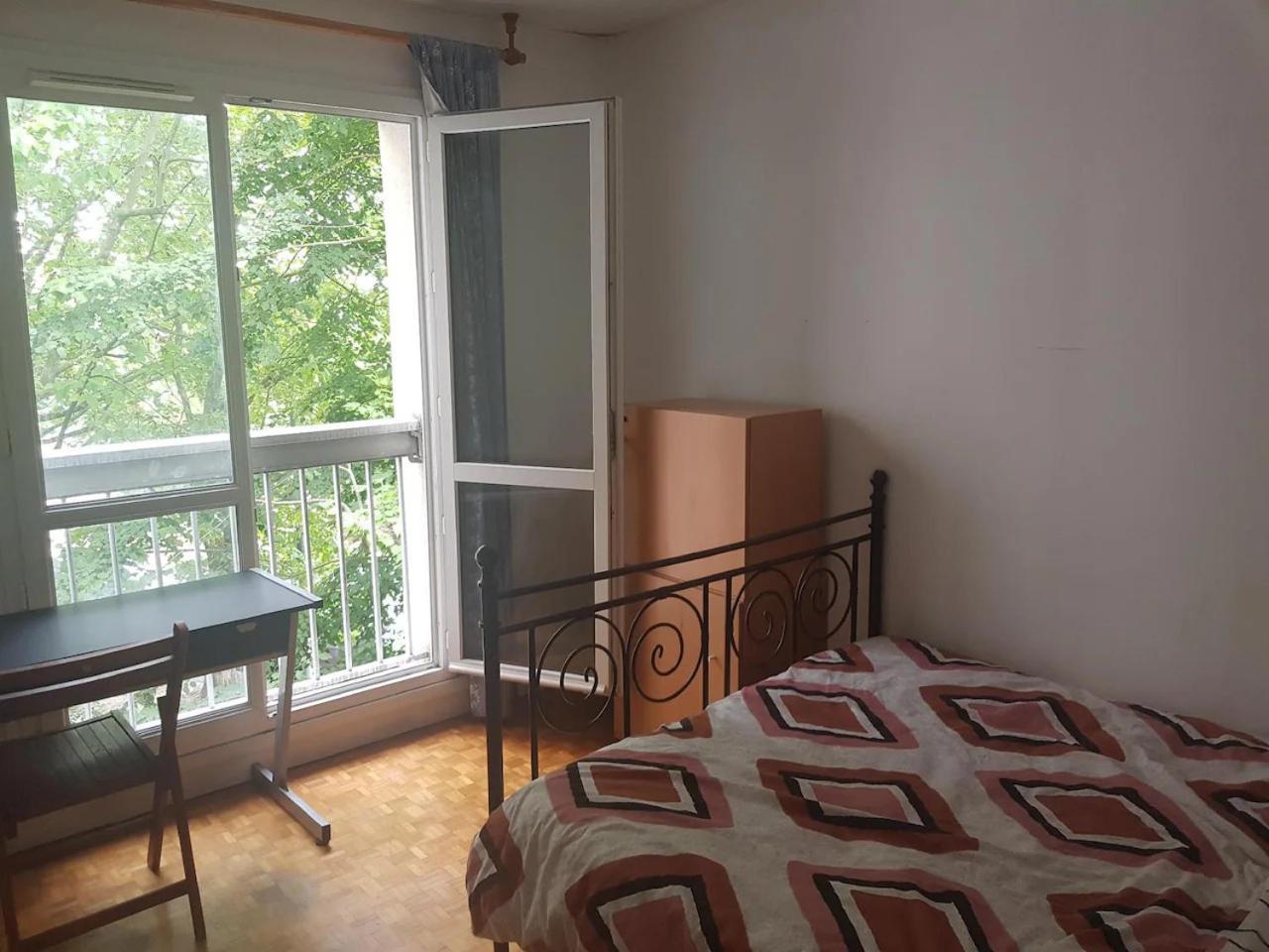 Une Chambre Privee Entre Paris Et Disneyland Noisy-le-Grand Exterior foto